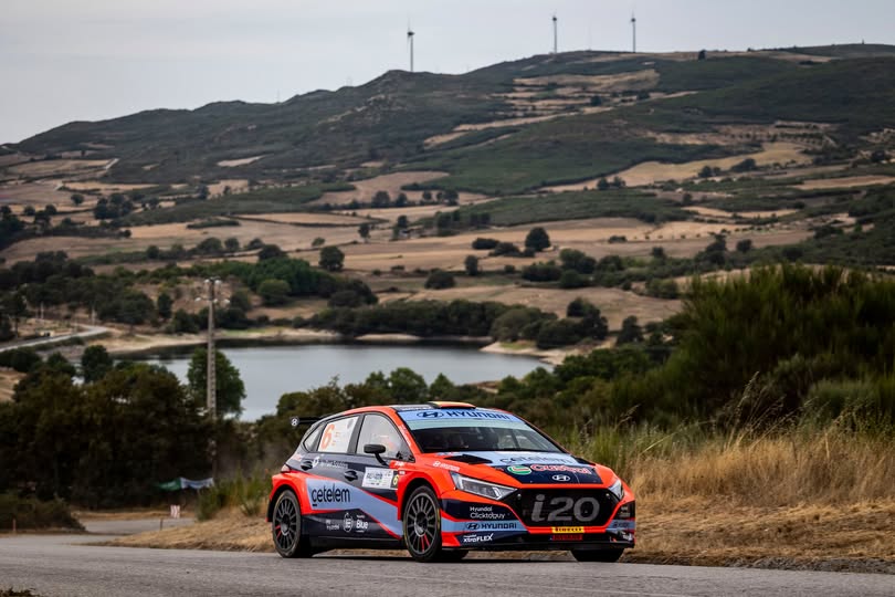 Dani Sordo / Candido Carrera em Hyundai i20 N Rally2